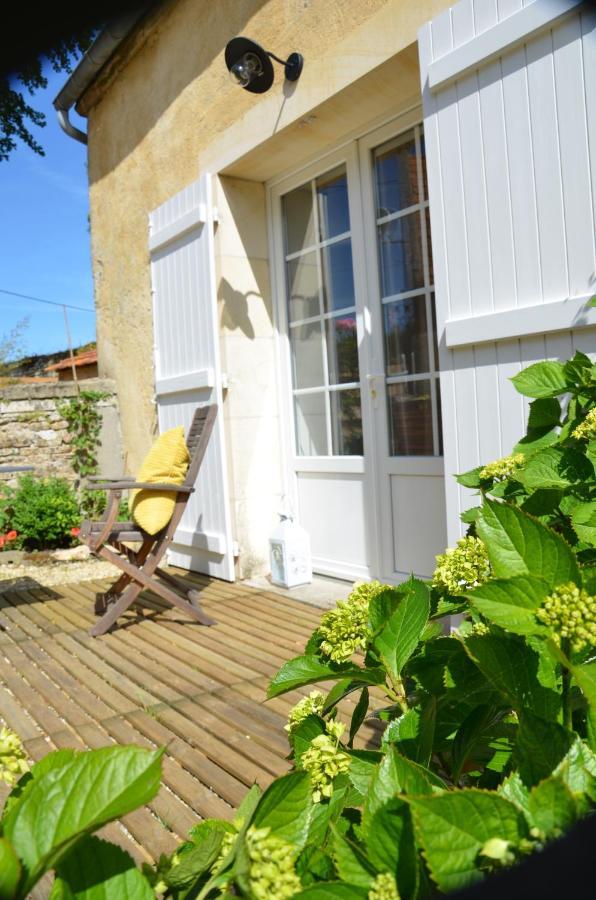 Ô Sources Acomodação com café da manhã Bazenville Exterior foto
